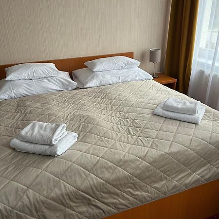 Topoľčany Hotel Evan U Hoffera מראה חיצוני תמונה