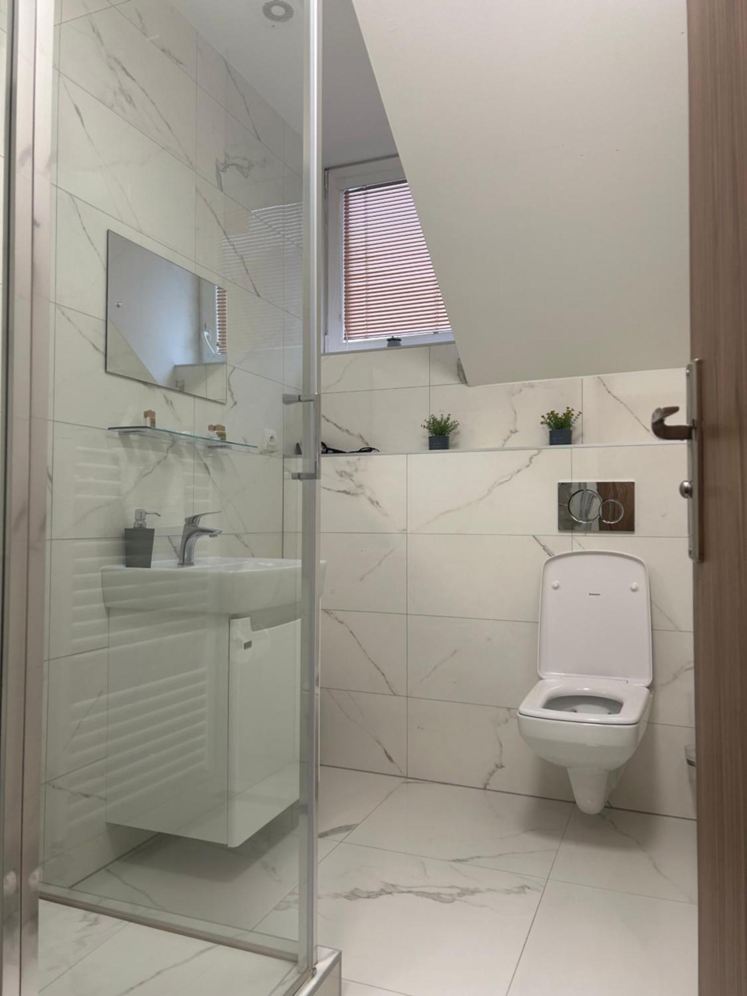 Topoľčany Hotel Evan U Hoffera מראה חיצוני תמונה