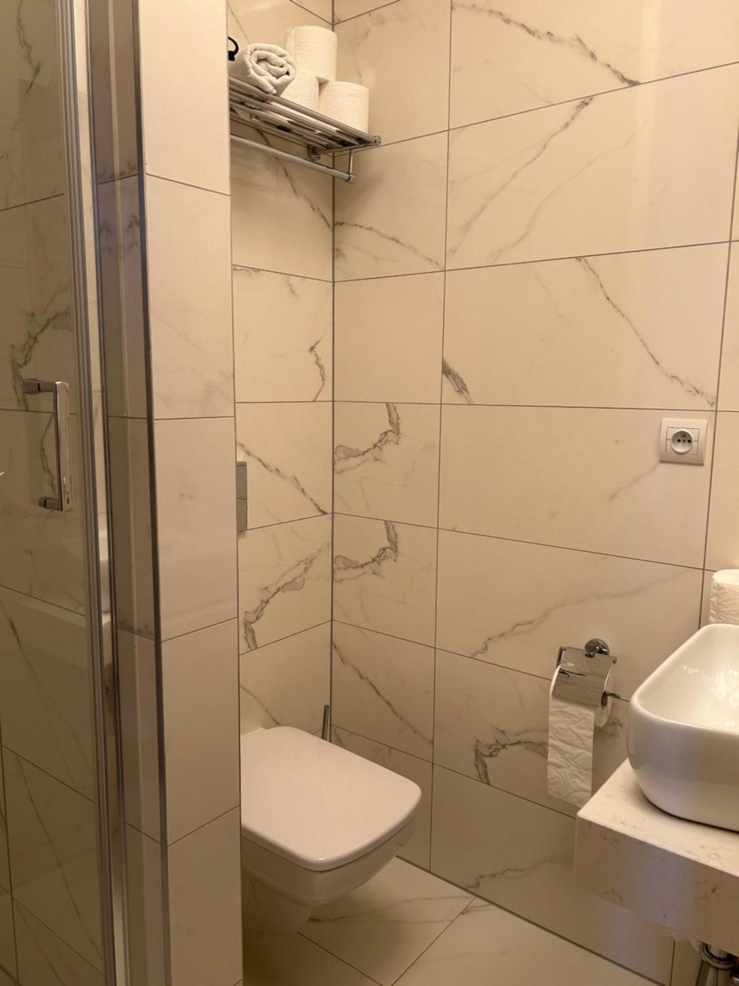 Topoľčany Hotel Evan U Hoffera מראה חיצוני תמונה